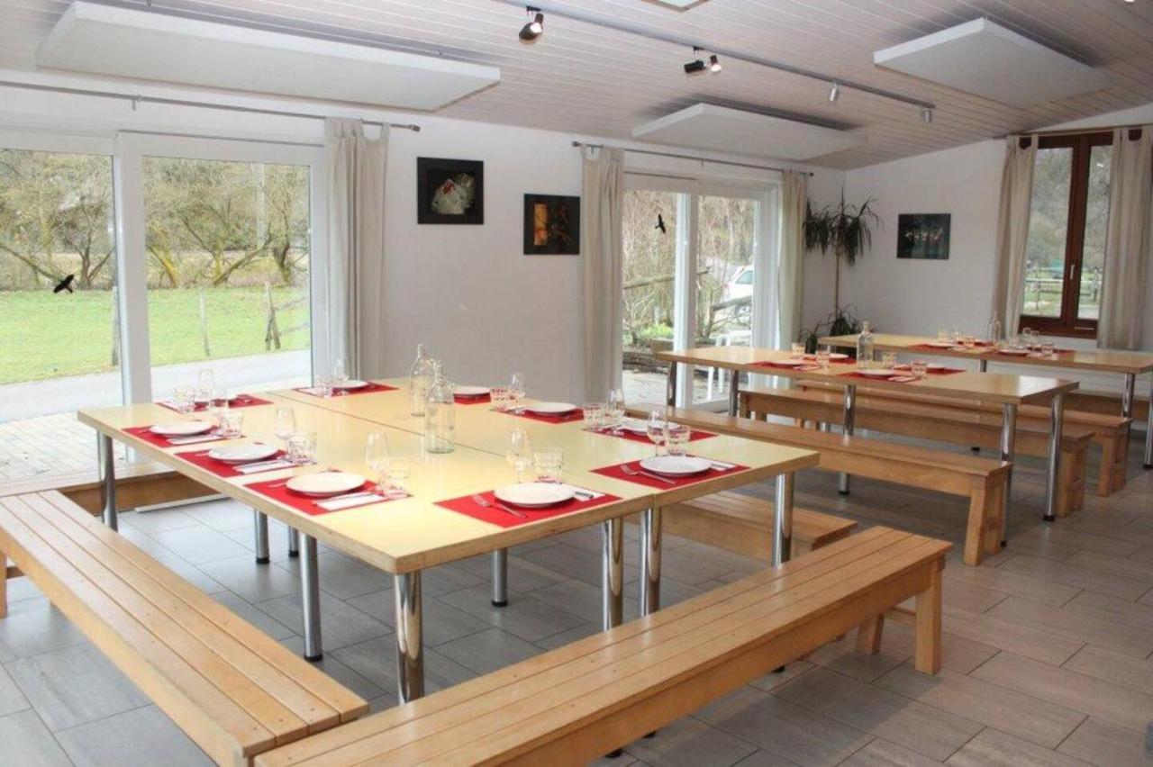 La Ferme Du Bonheur - Chez L'Gaby Hotel Porrentruy Bagian luar foto